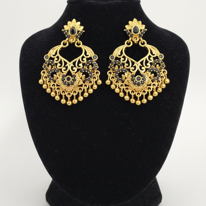 Ridha Drop Earrings