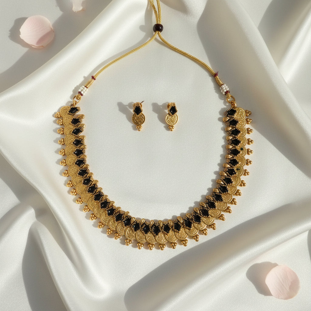 Saanvi Kasu Necklace and Earrings Set