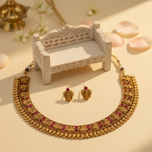 Mahika Chocker Necklace and Earrings Set
